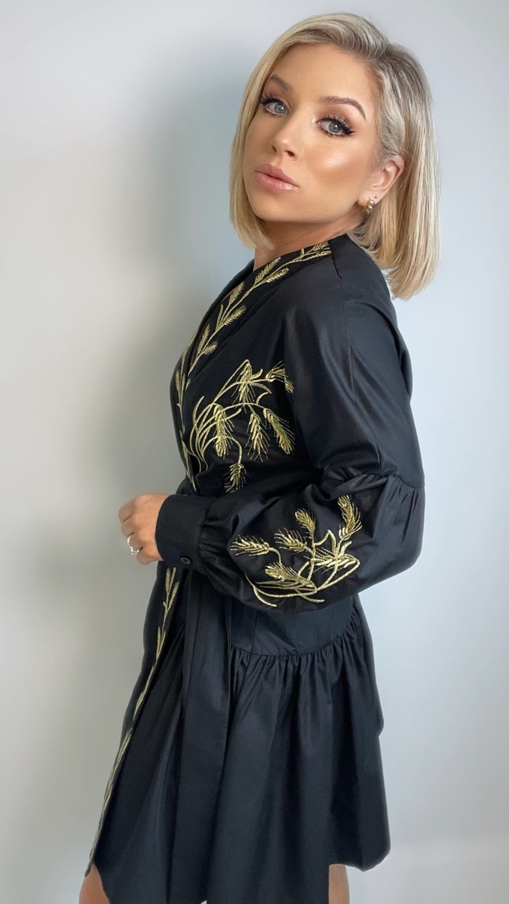 LYNNE EMBROIDERED WRAP DRESS - BLACK Coco Boutique 