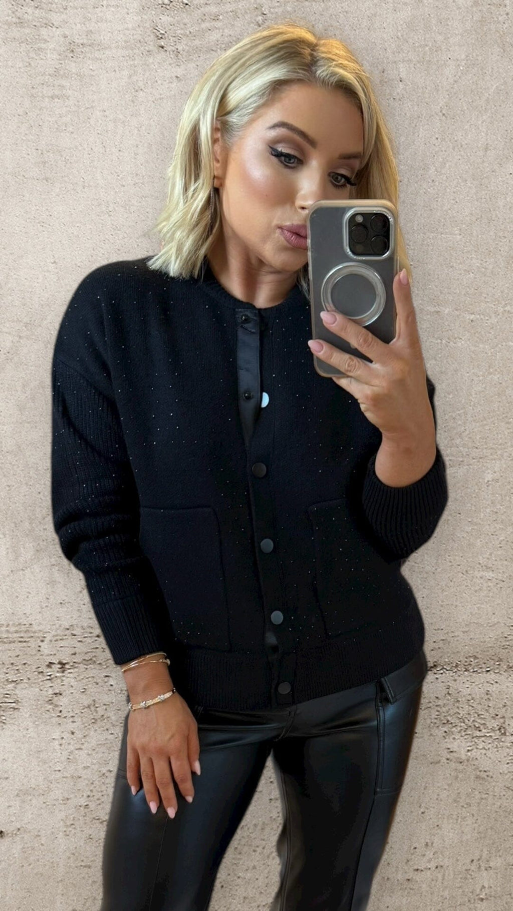 THE AURORA BOMBER - BLACK Knitwear Neline 