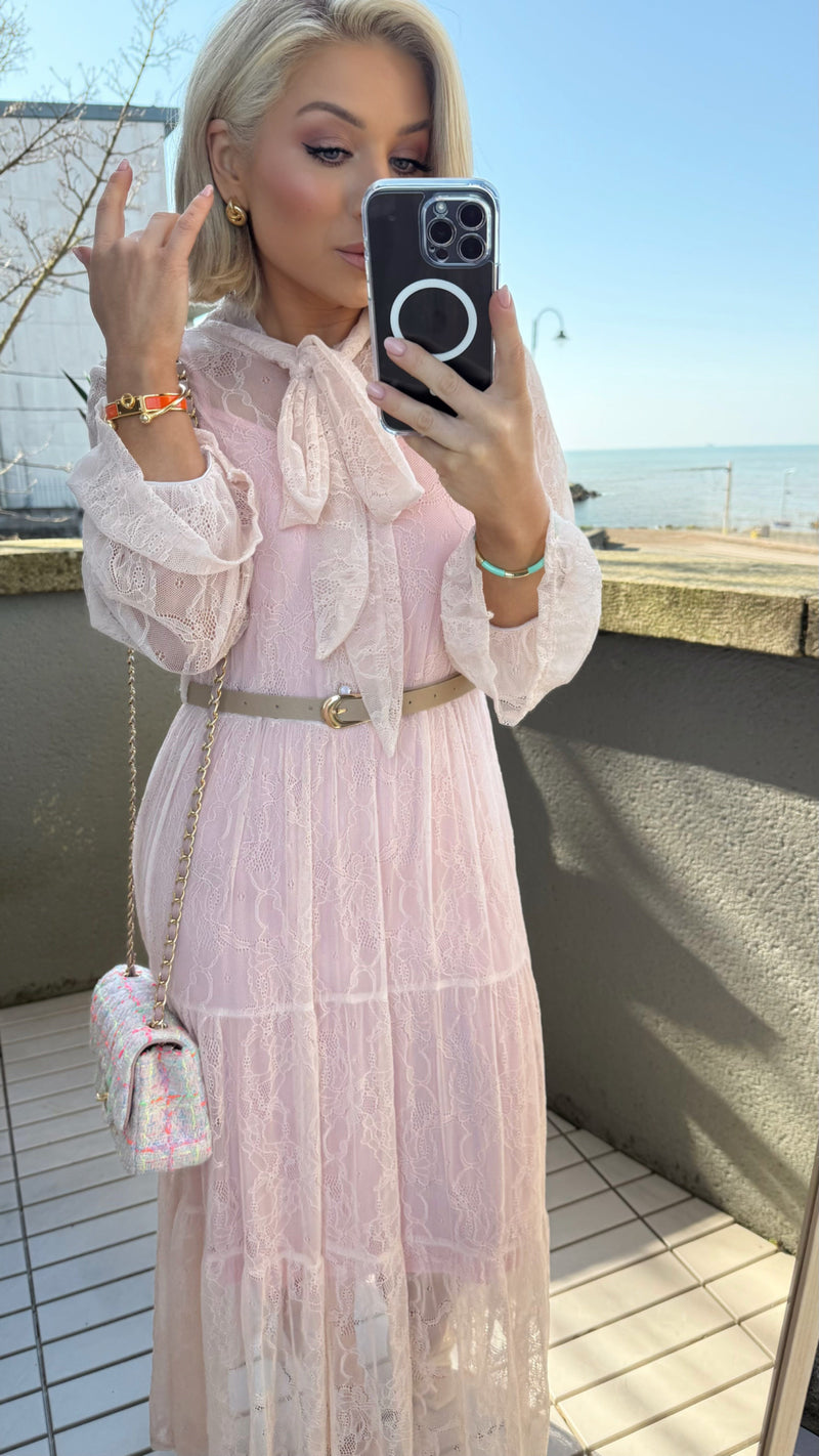BLUSH ROMANCE LACE MAXI Dresses Noeline 