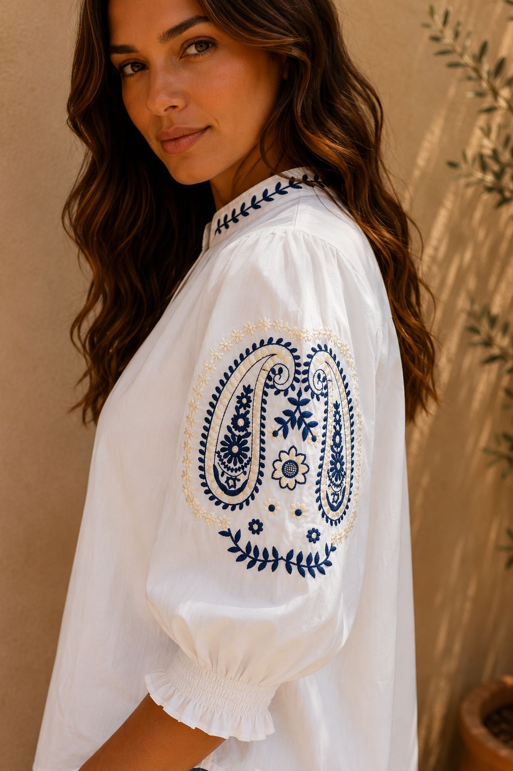 THE POSTIANO BLOOM BLOUSE- WHITE Coats & Blazers Avril Vin 
