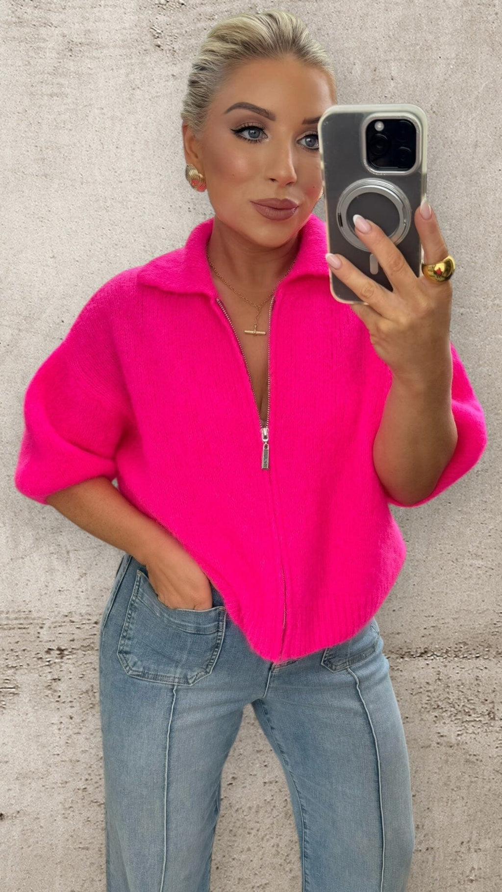 THE ELECTRIC SWEATER - NEON PINK Knitwear Gigi Lu 