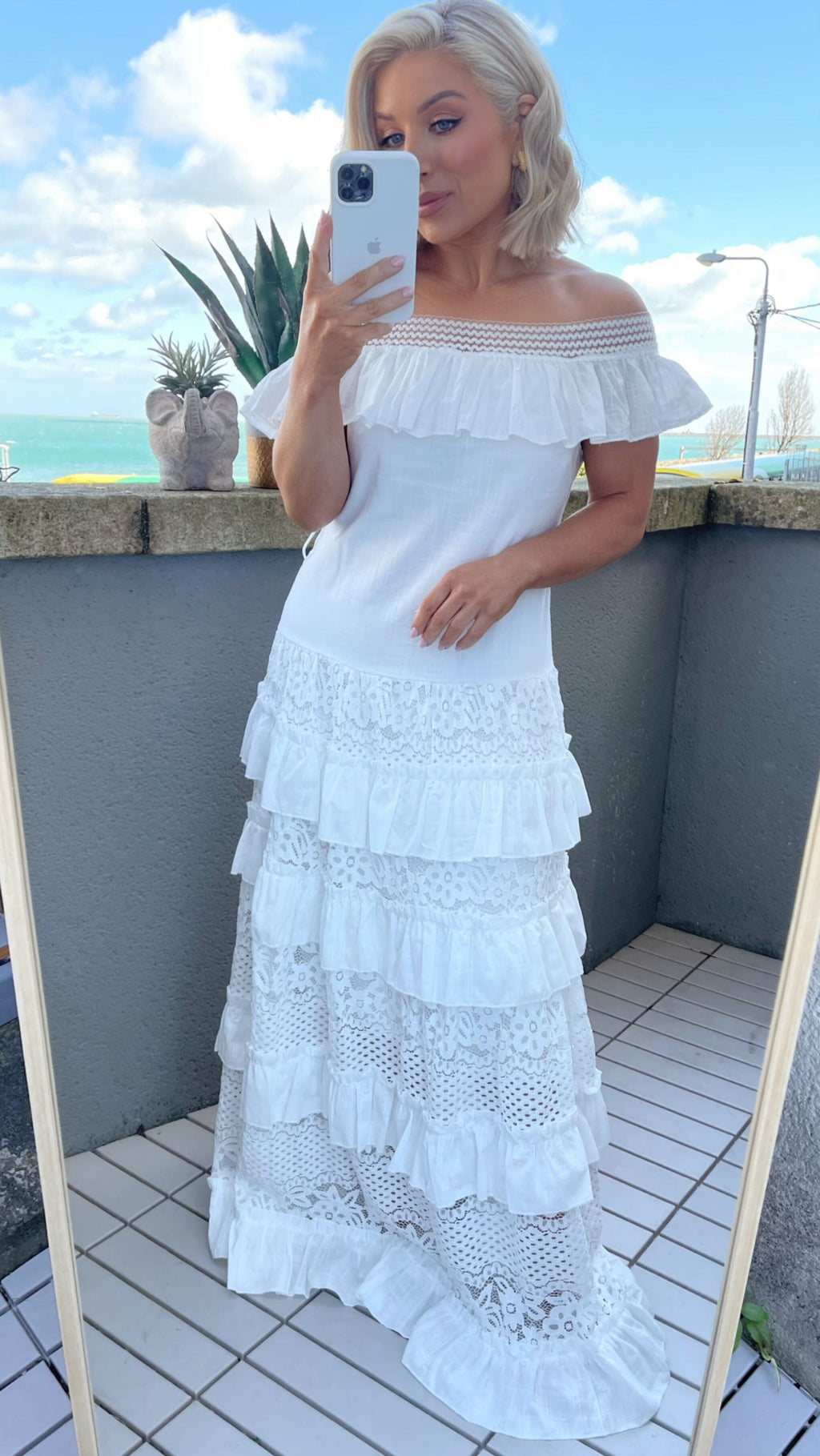 CAPRI LACE MAXI DRESS - WHITE Dresses Orlinn 