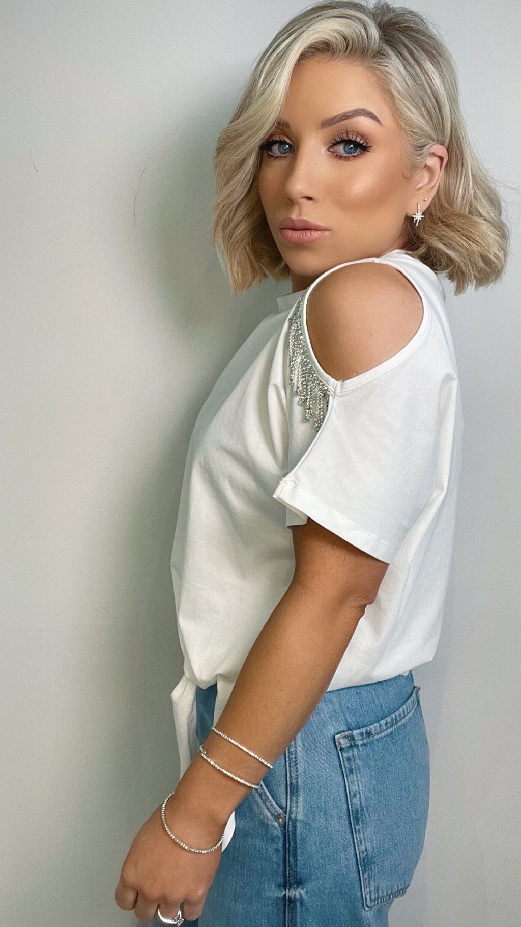 HALLI SOFT WHITE CRYSTAL T-SHIRT Coco Boutique 