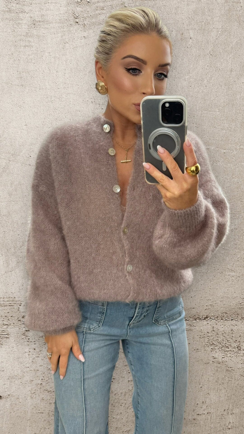 THE ÉLISE MOHAIR CARDIGAN- TAUPE Knitwear Goldie S 