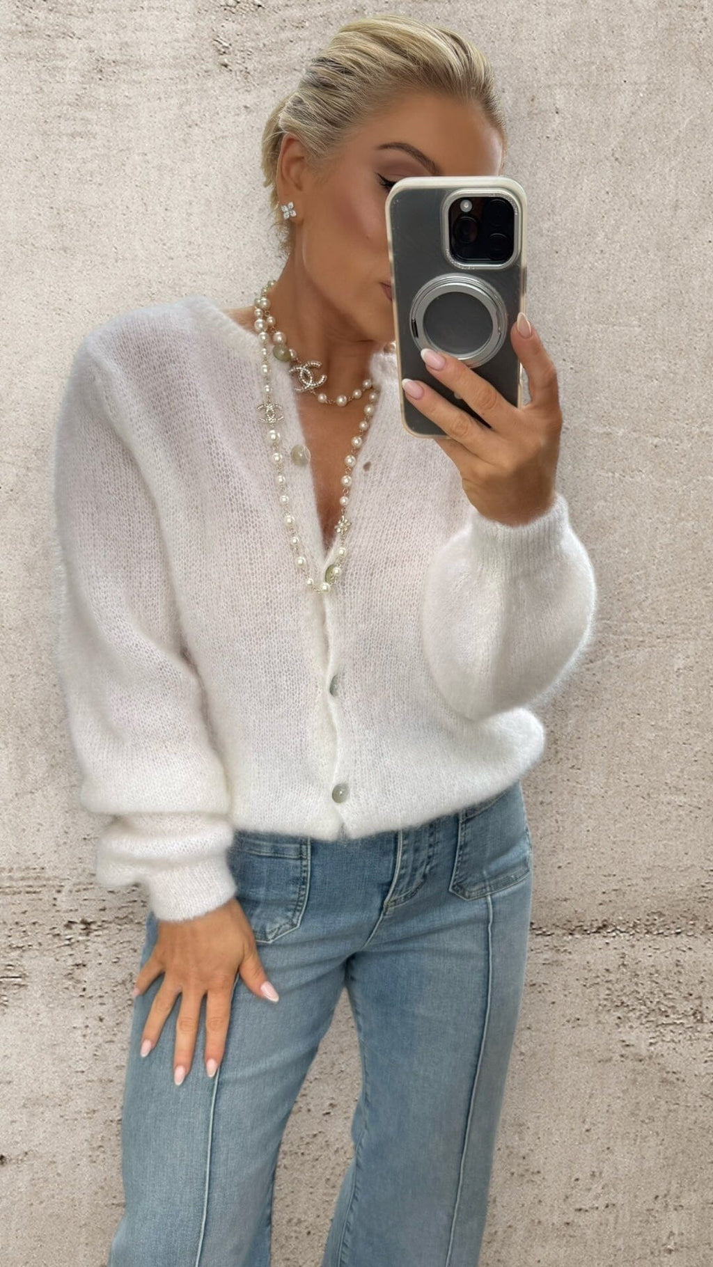 THE LUMINÉ MOHAIR CARDI- IVORY Knitwear Goldie S 