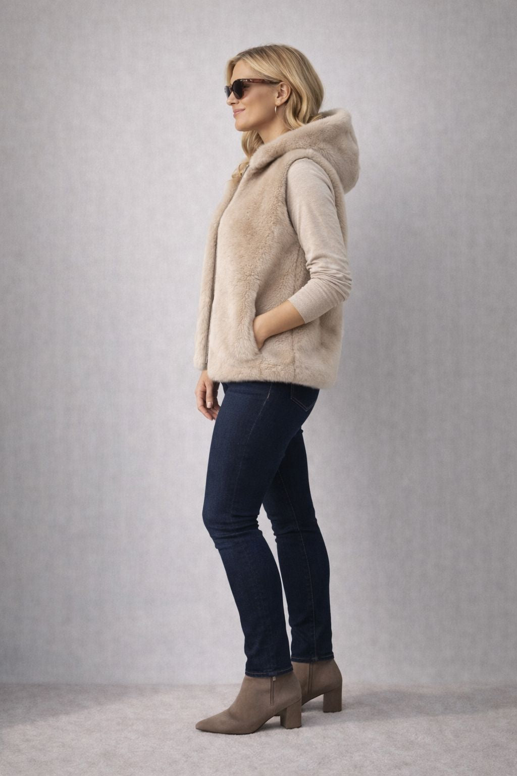 THE AURELIA HOODED GILET Gilet Gigi Lu 