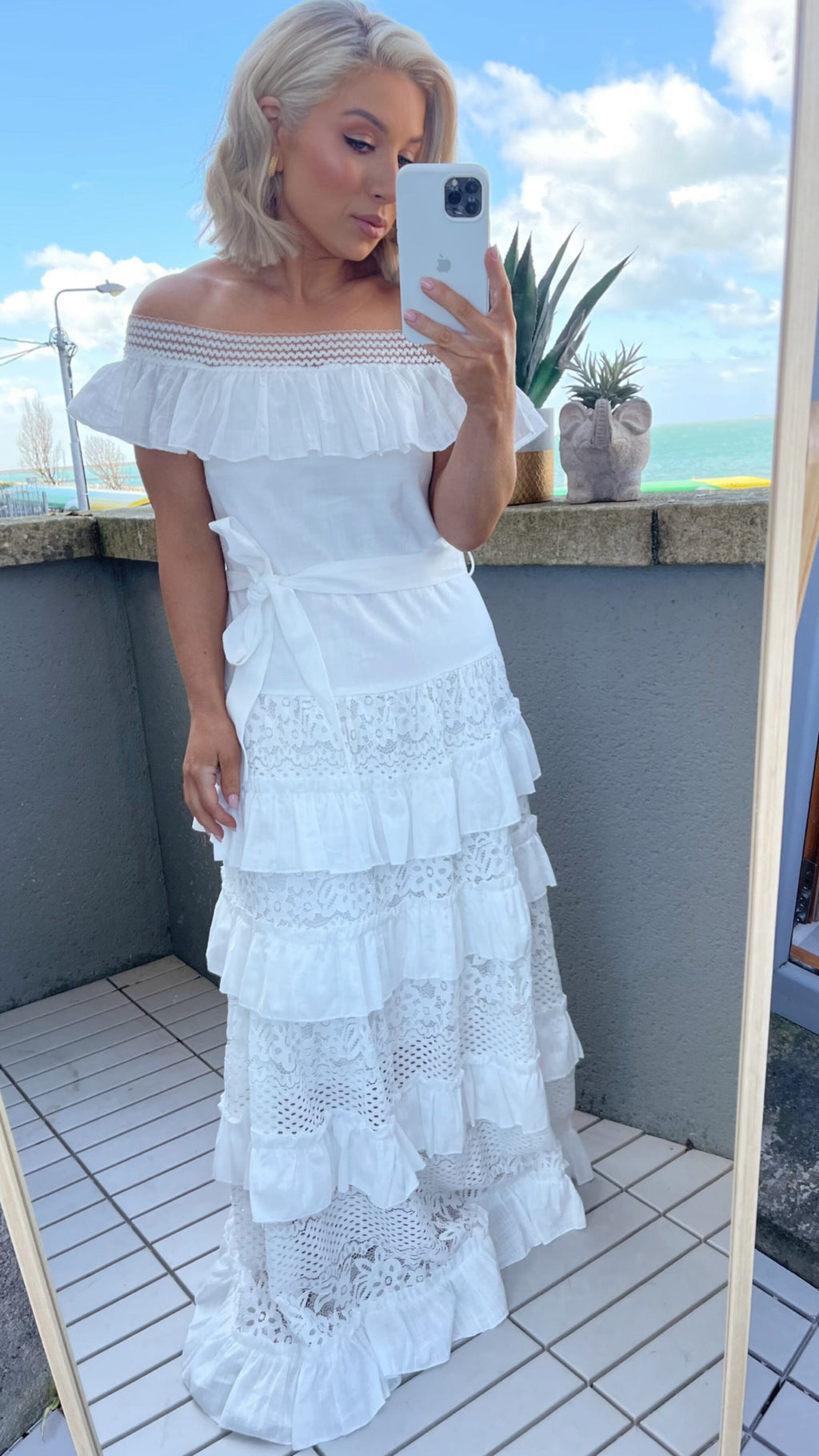 CAPRI LACE MAXI DRESS - WHITE Dresses Orlinn 