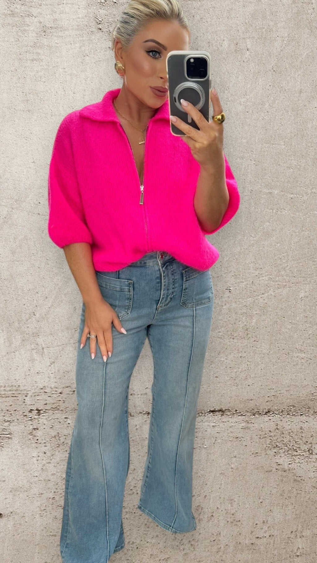 THE ELECTRIC SWEATER - NEON PINK Knitwear Gigi Lu 