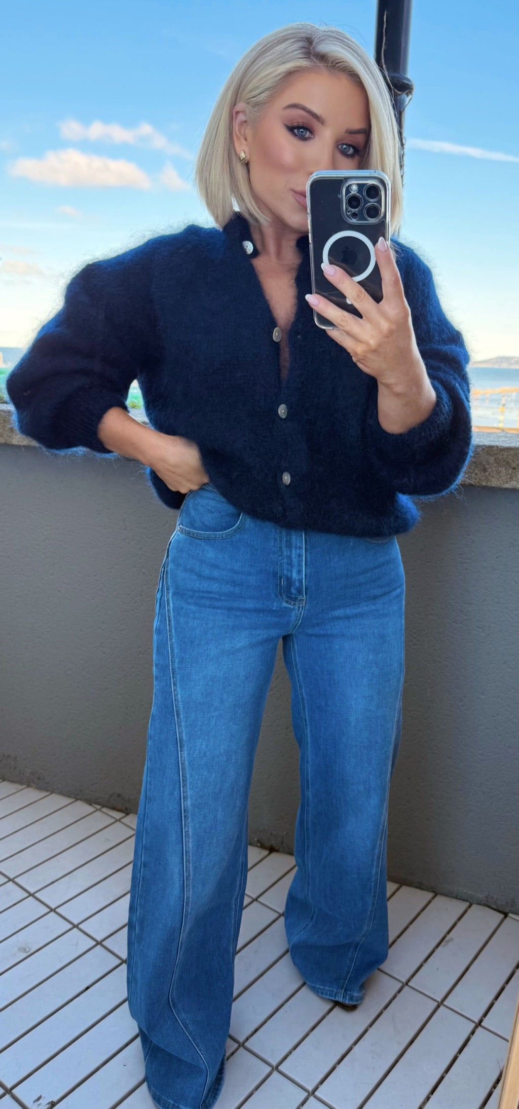 THE ÉLISE MOHAIR CARDIGAN- NAVY Knitwear Goldie S 