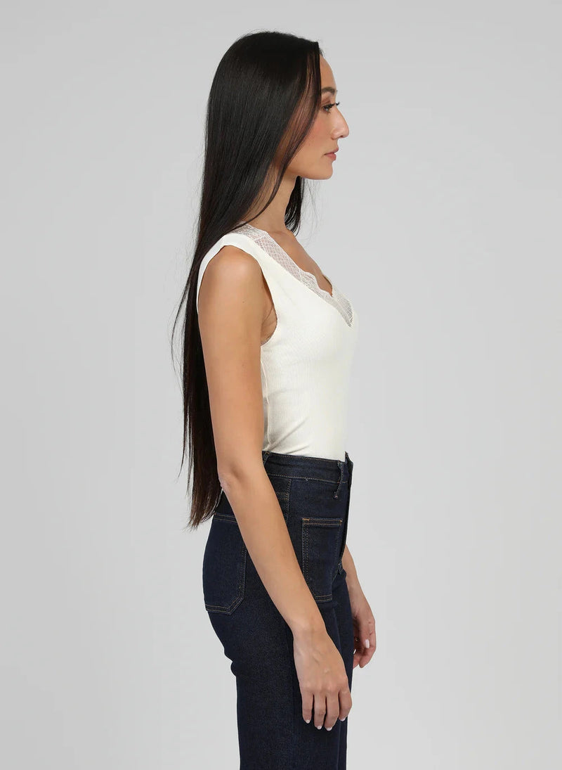 ALICE CREAM LACE-TRIM TANK Tops & Jumpers Agnes 