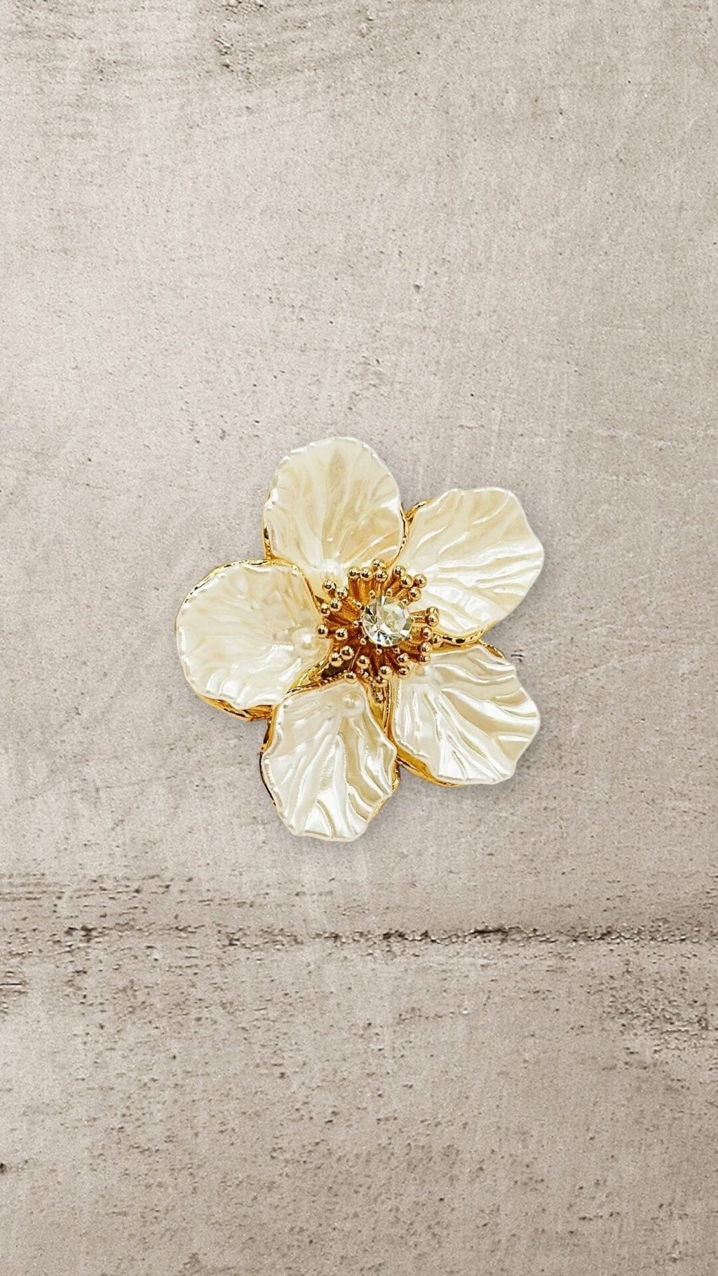 IVORY BLOSSOM RING Jewellery & Accessories Coco Boutique 