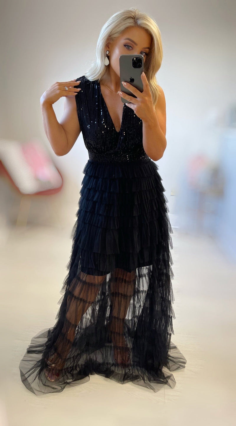 ELENA TULLE LAYER DRESS - BLACK Coco Boutique 
