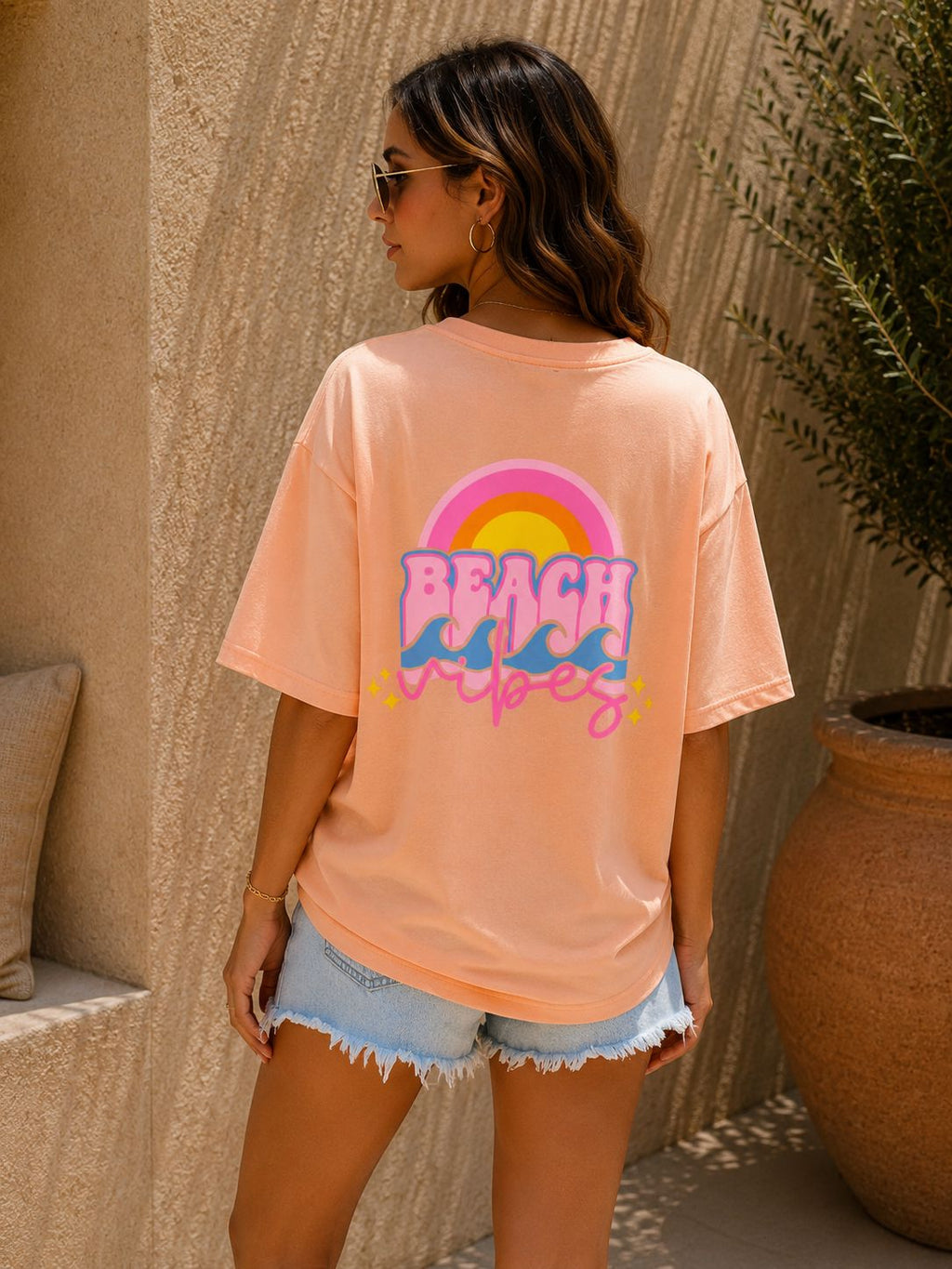 BEACH VIBES T-SHIRT - PEACH Coats & Blazers Avril Vin 