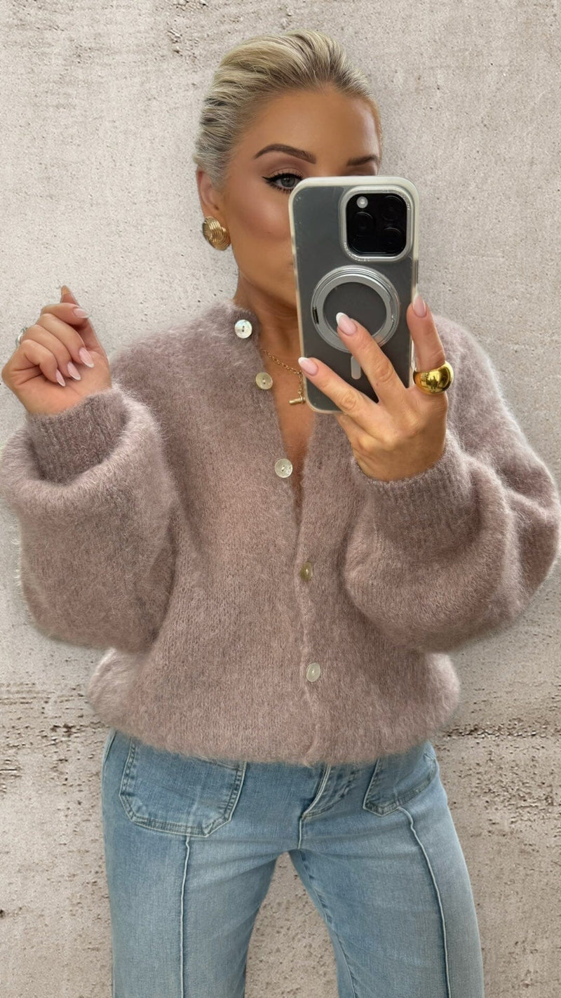 THE ÉLISE MOHAIR CARDIGAN- TAUPE Knitwear Goldie S 