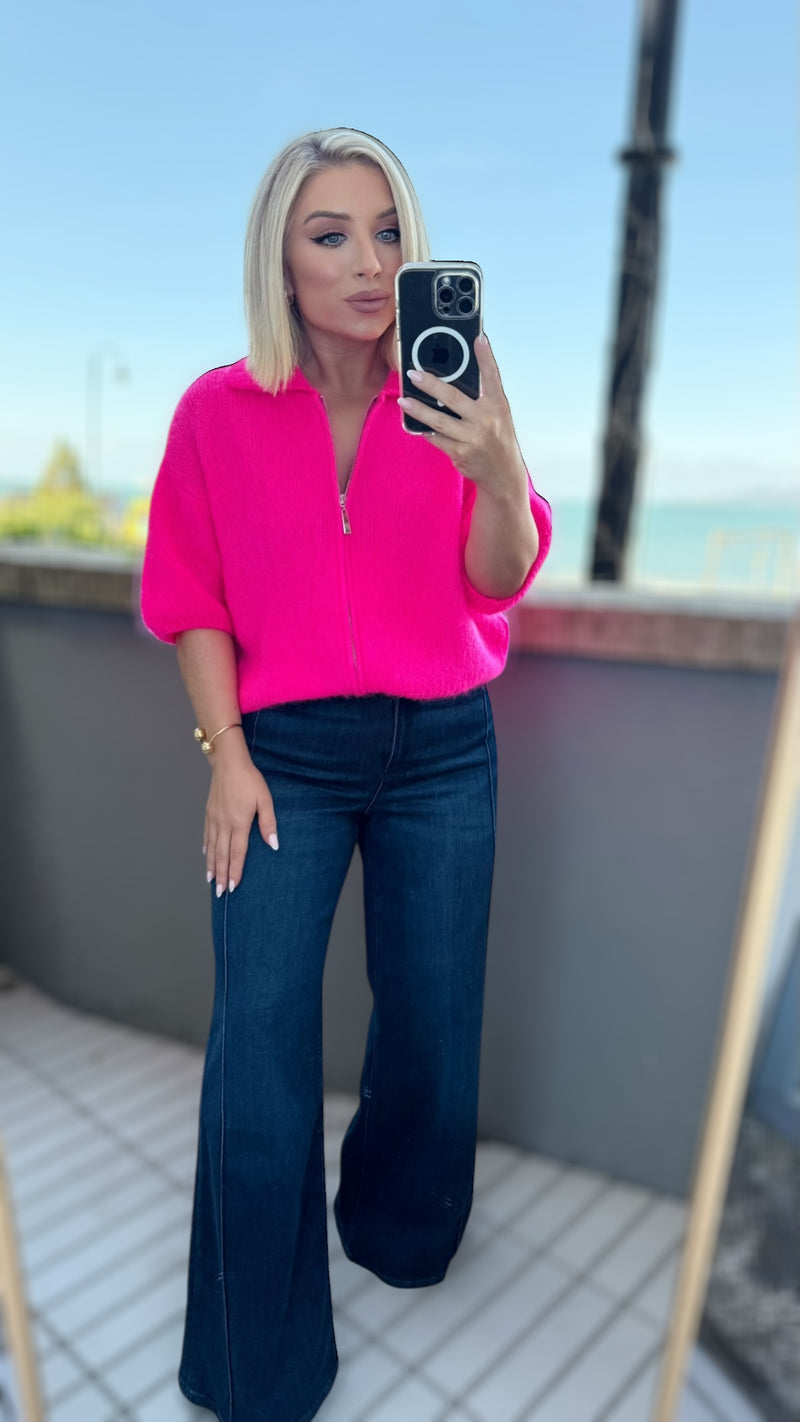 THE ELECTRIC SWEATER - NEON PINK