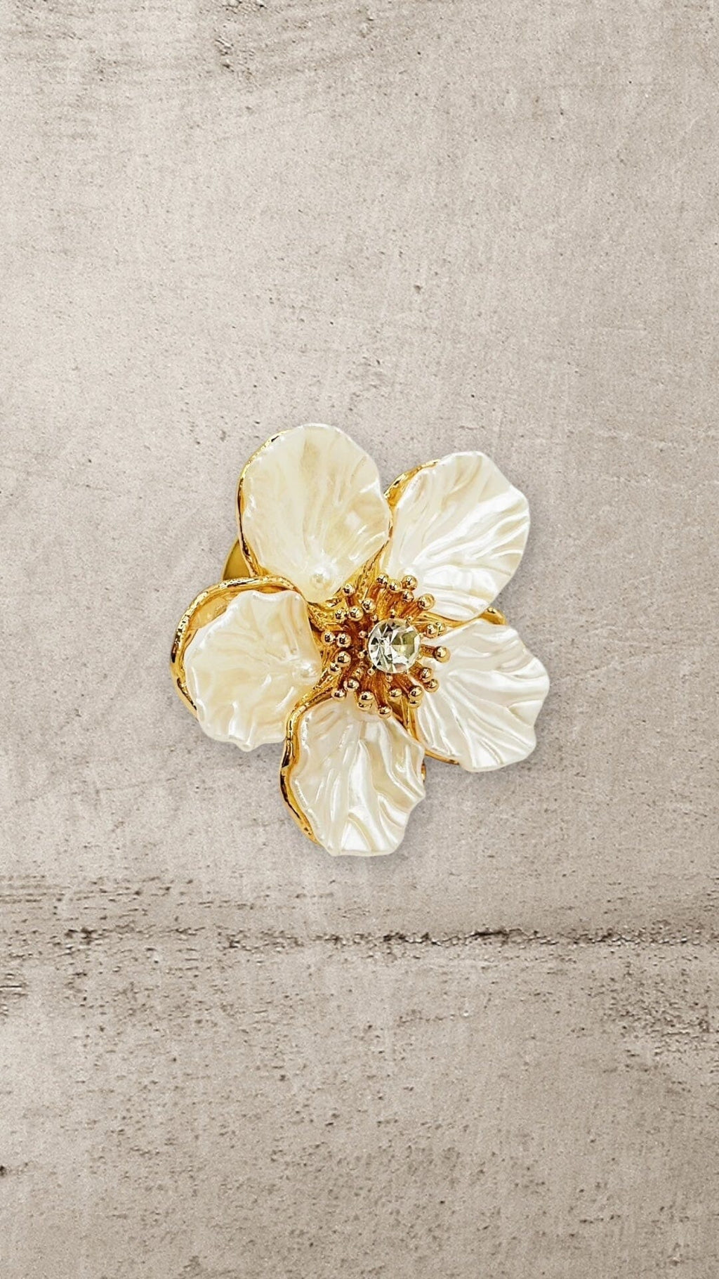 IVORY BLOSSOM RING Jewellery & Accessories Coco Boutique 