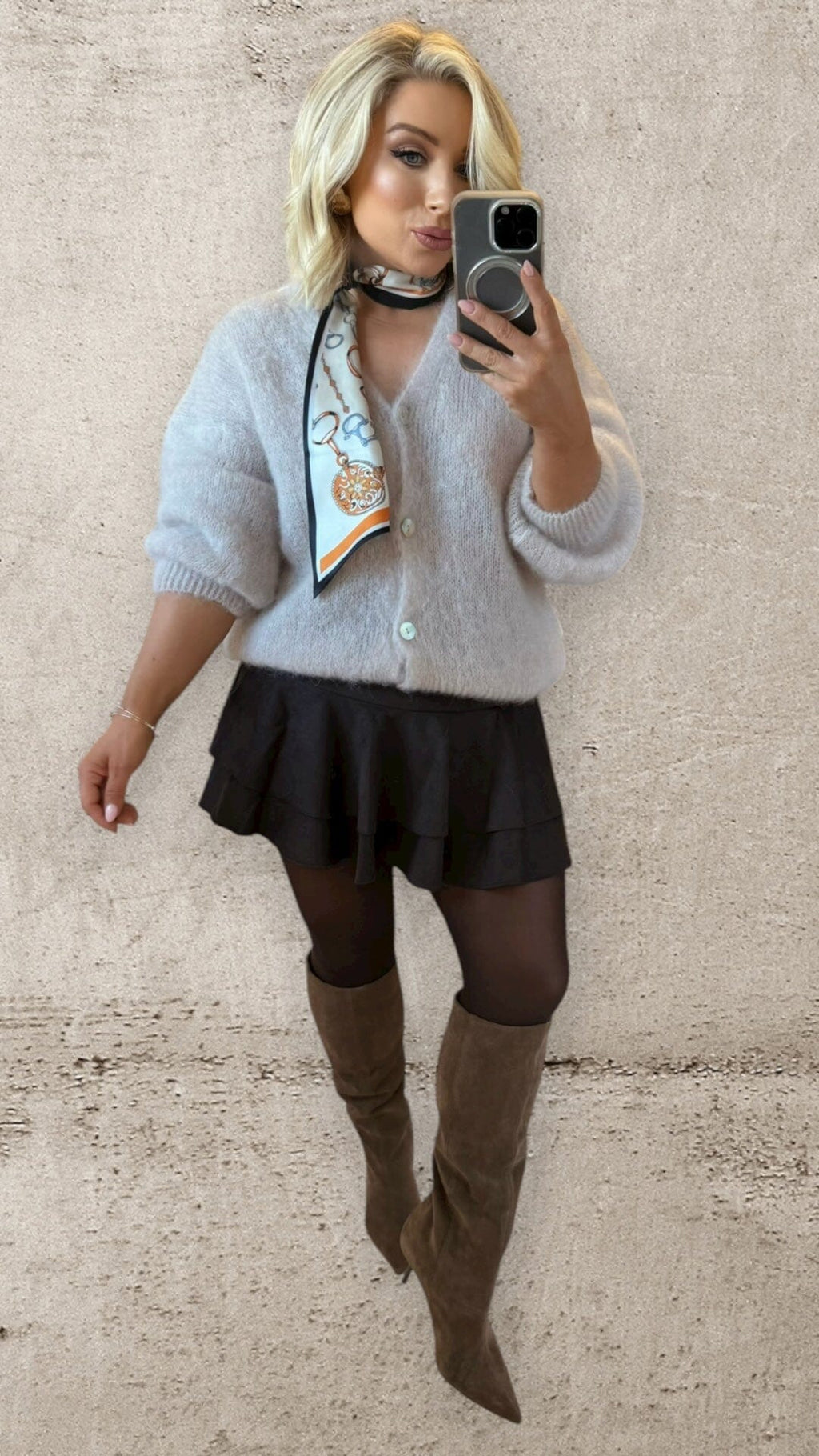 AMELIÉ KID MOHAIR CARDIGAN - BEIGE Knitwear Neline 