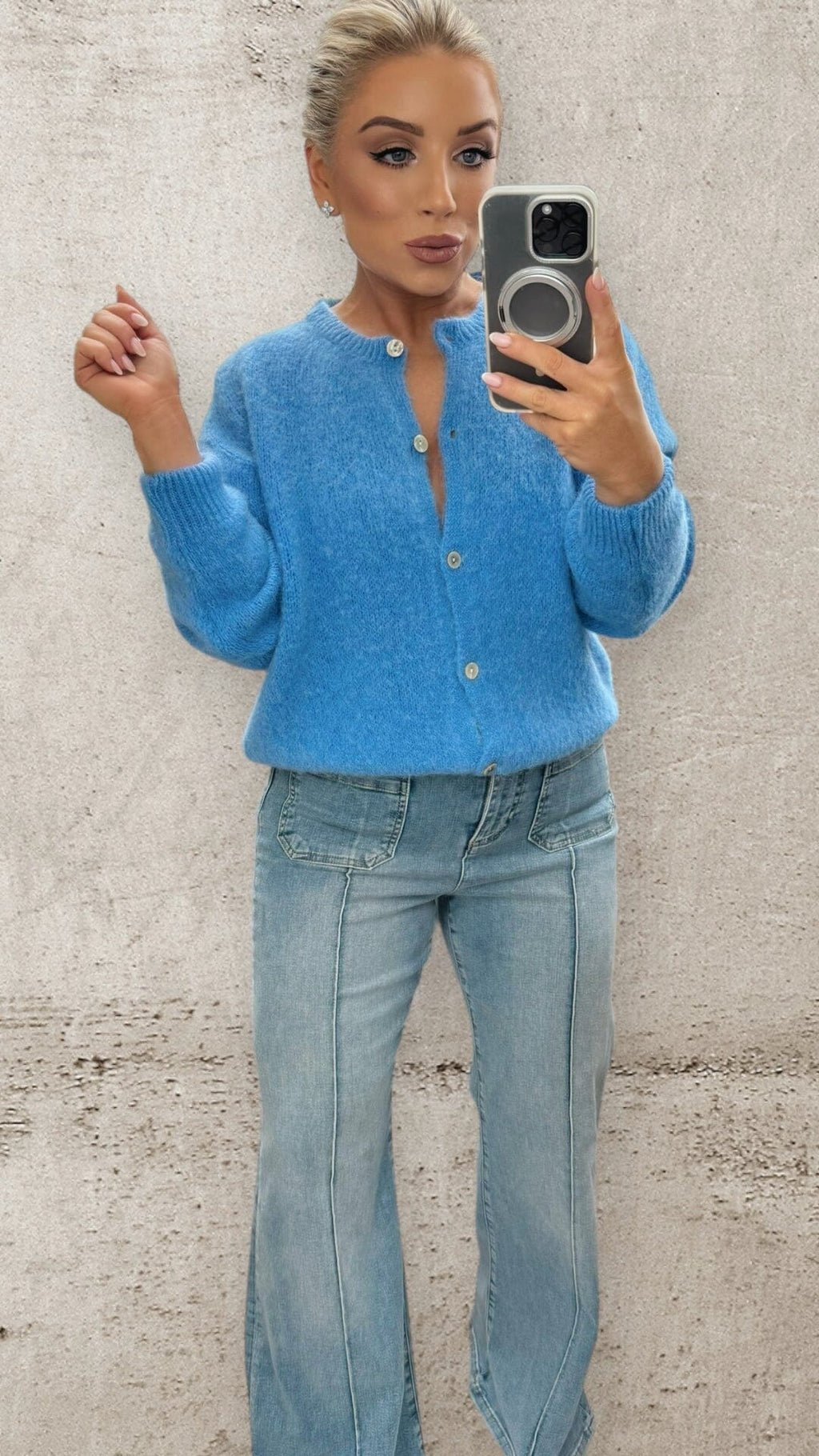 THE AURORA ALPACA CARDI - BLUE Knitwear Le Point Parisien 