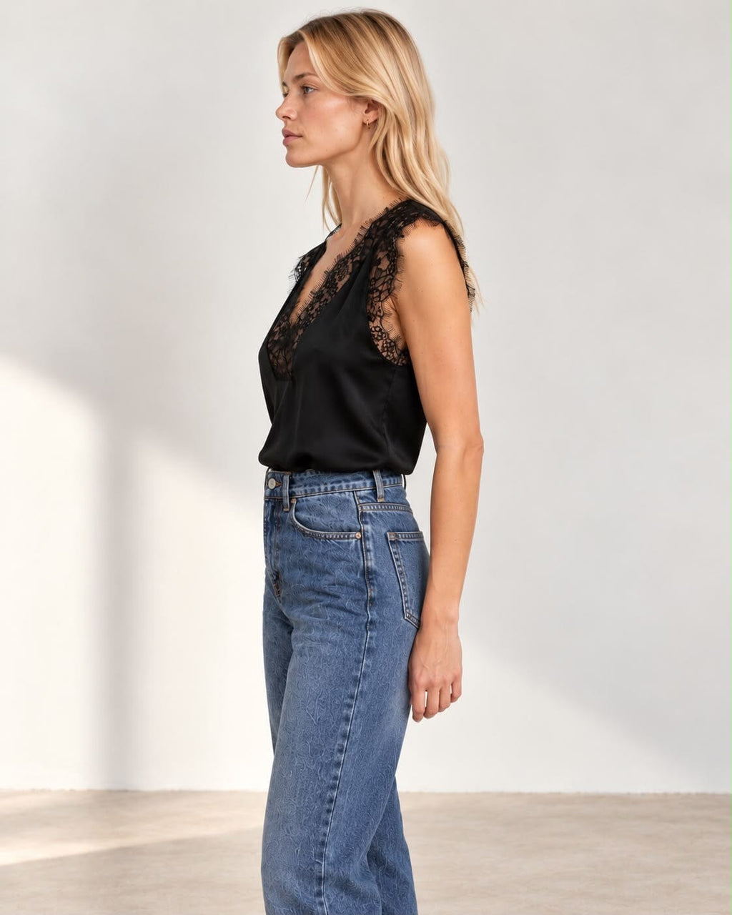 SANZA LACE CAMI - BLACK Camisoles Fizzi 