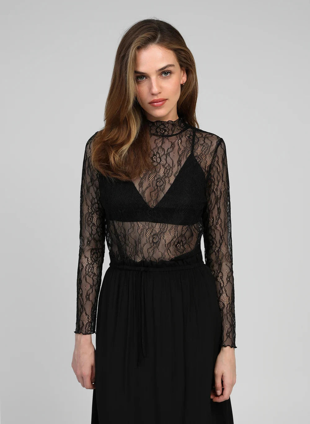 MOIRA LACE TOP - BLACK Tops & Jumpers Agnes 